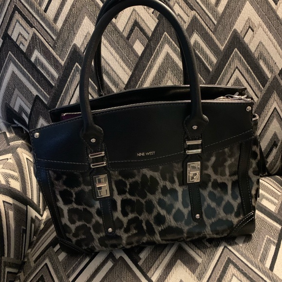 Nine West large bag. - Picture 2 of 11